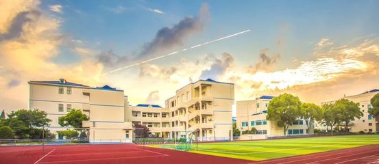 【金校園】上海市張堰中學(xué):人文特色立校 多元發(fā)展育人