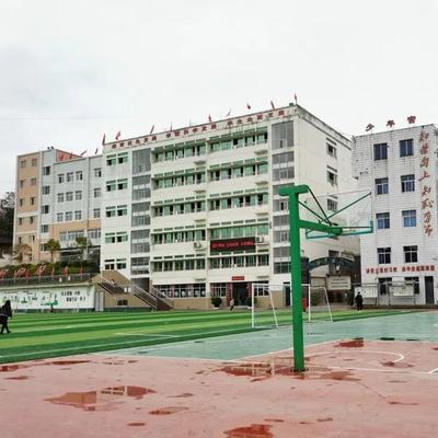 青年同成長 學(xué)校共發(fā)展--廣元市東城實(shí)驗(yàn)學(xué)校中學(xué)校區(qū)與利州區(qū)榮山初級(jí)中學(xué)開展聯(lián)合教研活動(dòng)