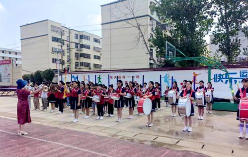 感恩母校,激揚夢想 潢川縣實驗中學隆重舉行2024屆初中畢業典禮暨中考歡送儀式